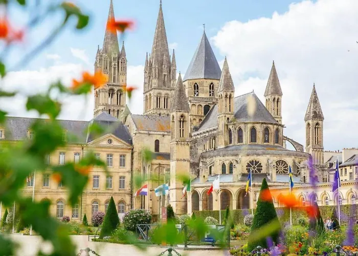 La Logia - Magnífico T3 - Confort - 2 Apartamento *